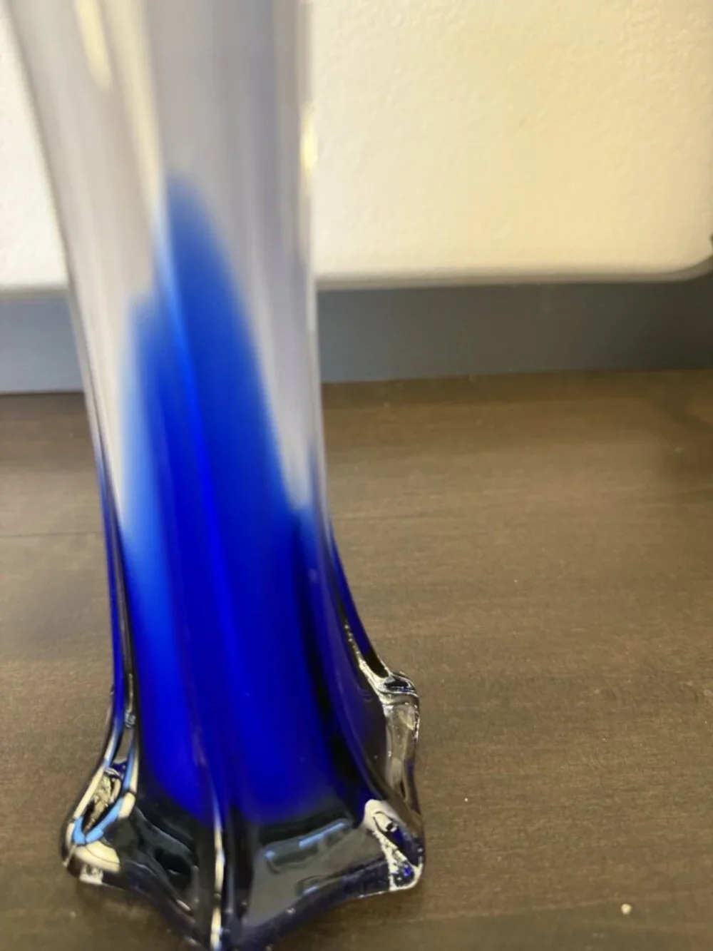 Vintage MCM Colbalt Blue & Opal Fade White Hand Blown Art Glass Trumpet Vase  8